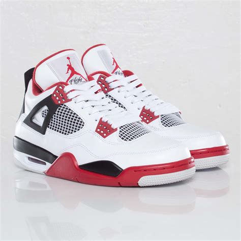 nike jordan 4 retro